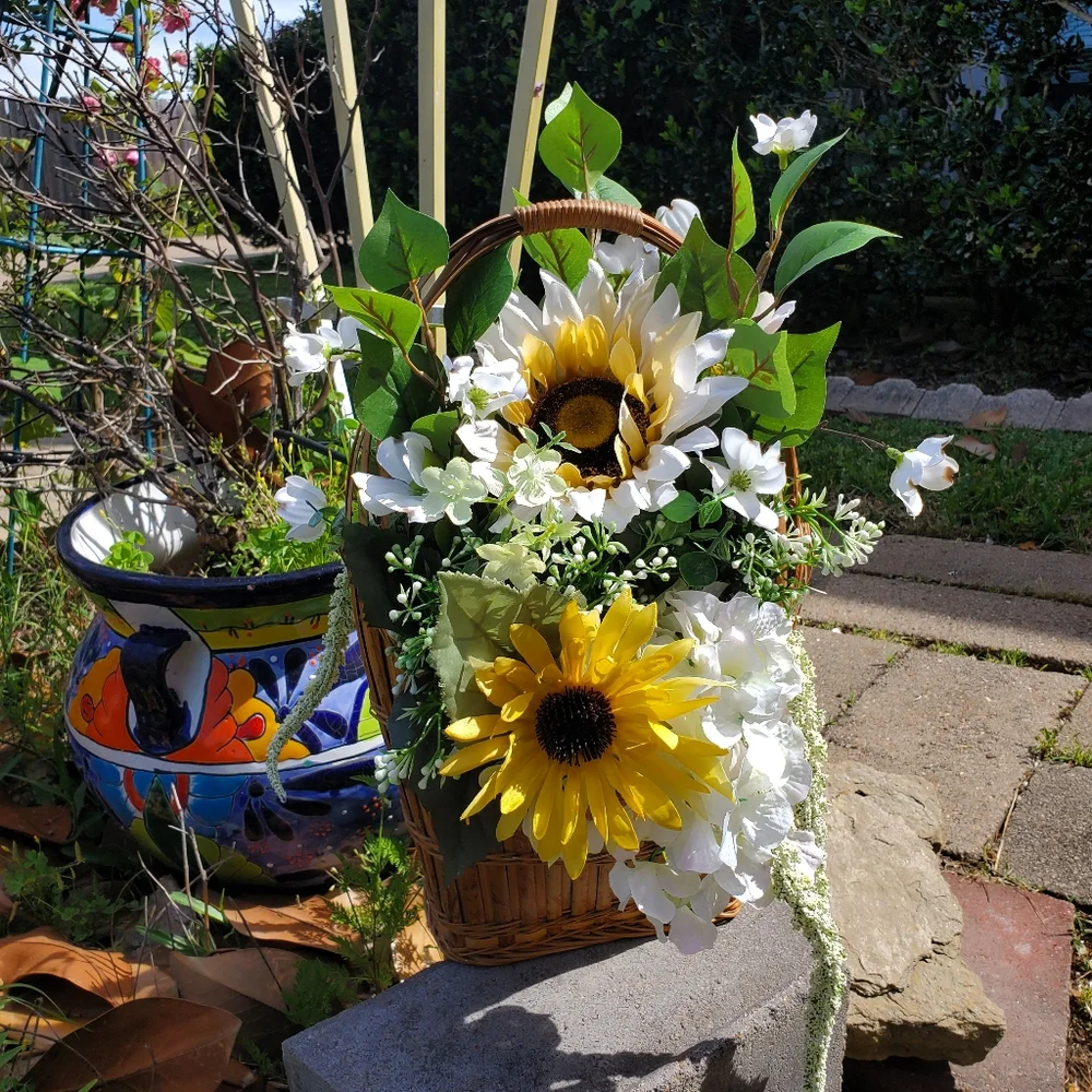 Sunflower Bouquet Basket